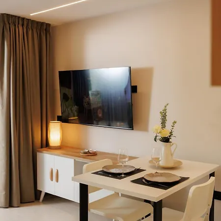Marbella Banus Suites - Banus - Medina Garden - Brand New 1Br - 1Ba - Outdoor Terrace - Bright & Modern - Pool - Steps From Puerto Banus Marina - Walk To El Corte Ing Luxury Shopping Mall