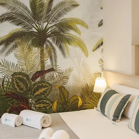 Marbella Banus Suites - Banus - Medina Garden - Brand New 1Br - 1Ba - Outdoor Terrace - Bright & Modern - Pool - Steps From Puerto Banus Marina - Walk To El Corte Ing Luxury Shopping Mall *